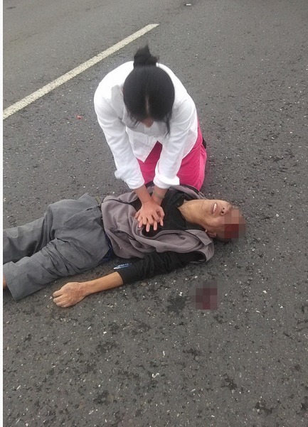 B1442388863 small11 da71e