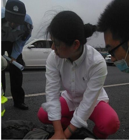 B1442388864 small22 7ecd9