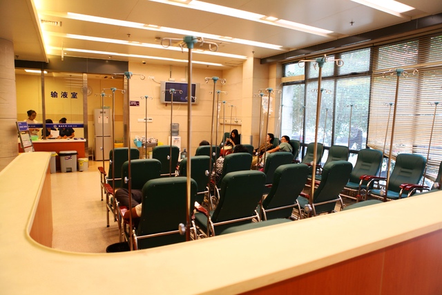 B1444892397 small1 e07cf